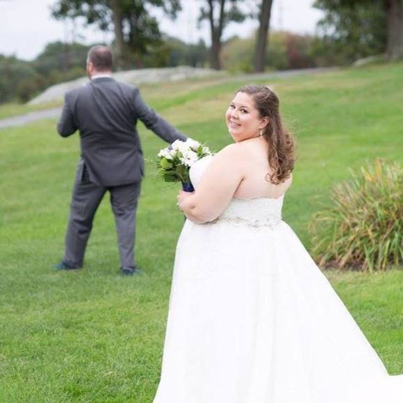 Meet your Posher, Lisa - Picture 1 of 1